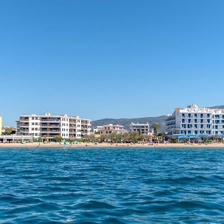 Atico Con Vista Mar. 50 M De La Playa - Casa Nova 13 Apartment Roses Bagian luar foto