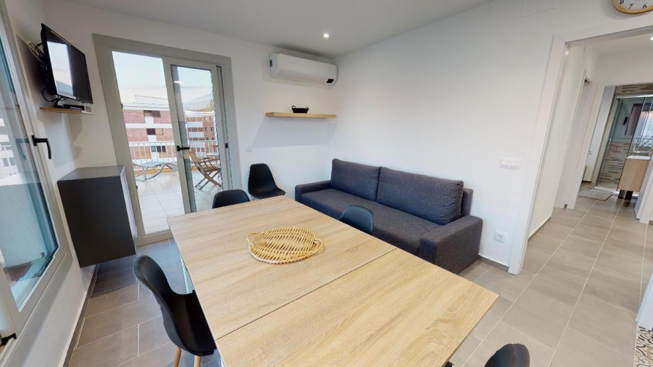 Atico Con Vista Mar. 50 M De La Playa - Casa Nova 13 Apartment Roses Bagian luar foto