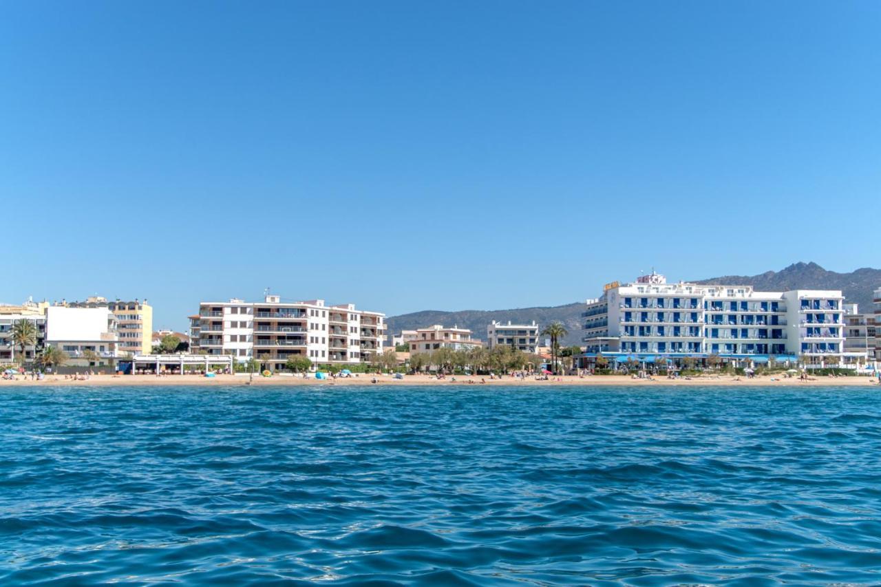Atico Con Vista Mar. 50 M De La Playa - Casa Nova 13 Apartment Roses Bagian luar foto